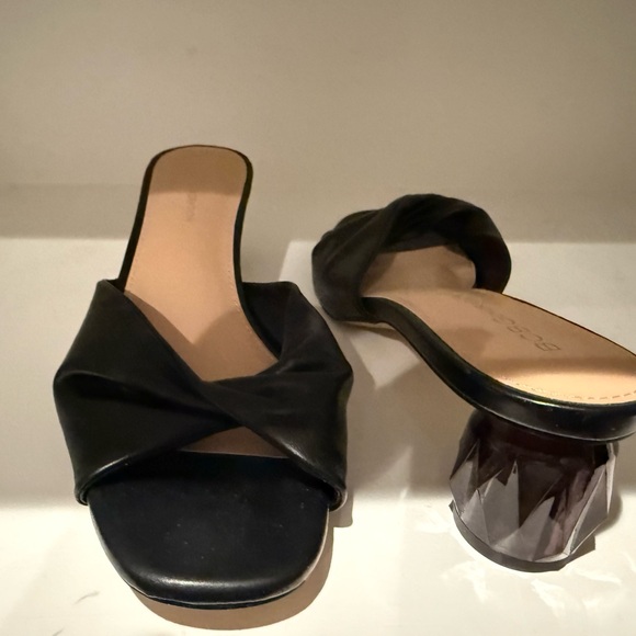 BCBGeneration Black Mules with Crisscross Straps and Block Heel - Picture 1 of 6
